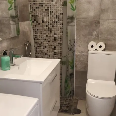 New Refurbished Seafront Los Cristianos Disabled Friendly Apt *
